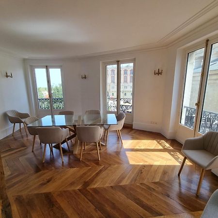 Face Chateau St Germain En Laye, Appartement 4 A 6 Personnes, 23 Min De Paris Champs-Elysees Saint-Germain-en-Laye Exterior foto
